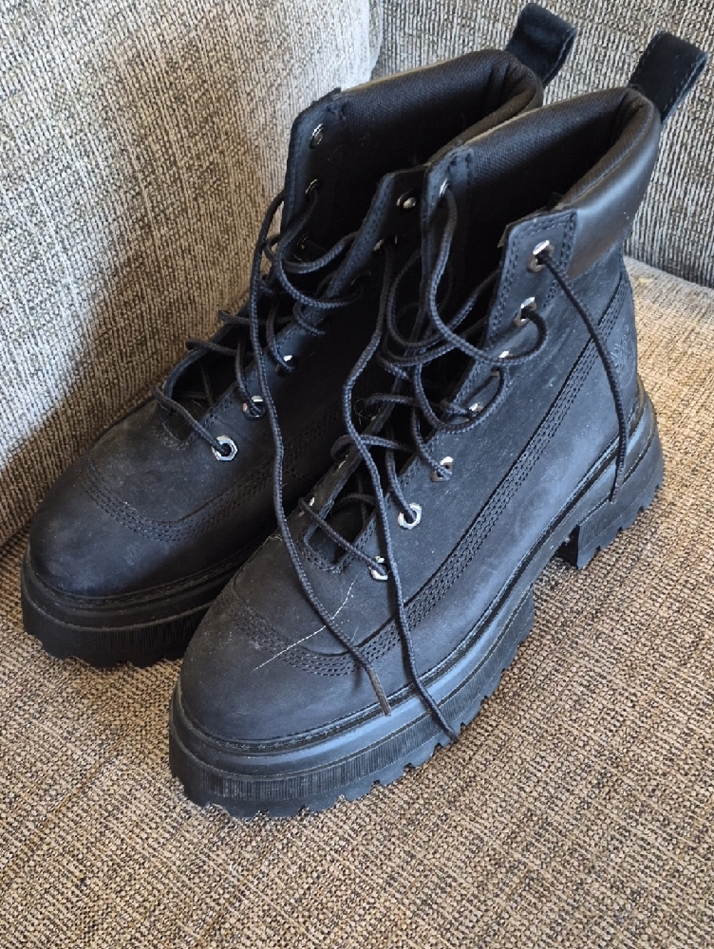 Timberland Black Suede Lug Platform Lace-Up Boots - Picture 3 of 4